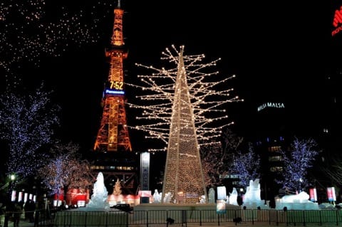 雪遊びも体験できる!雪と氷の祭典「さっぽろ雪まつり」