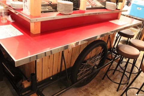 「完成」室内にある屋台?「博多屋台めでたい屋」で絶品郷土料理を味わおう!