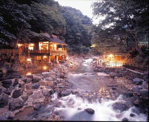 水上温泉