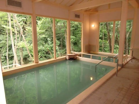 水上温泉