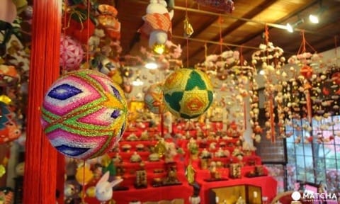 Fukuoka Travel Guide: Sightseeing Tips, Shopping, Dining and More!