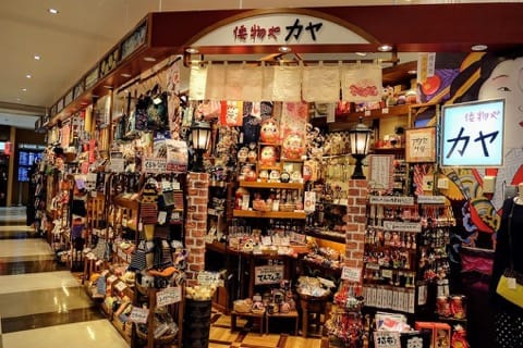 ポケモン丶ハローキティグッズから家电丶お酒まで!成田空港ショッピングガイド