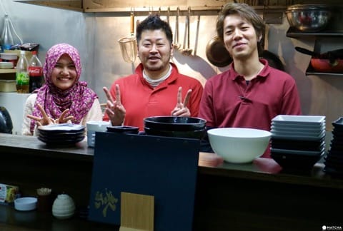 本場大阪でたこ焼き作りに挑戦!ムスリムのお客様にも大人気の和食レストラン「祭」