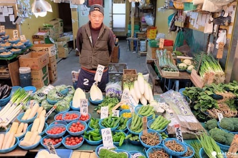 ローカルフードやおみやげ探しも楽しめる!日本の商店街・完全ガイド