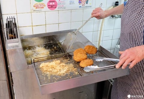 ローカルフードやおみやげ探しも楽しめる!日本の商店街・完全ガイド