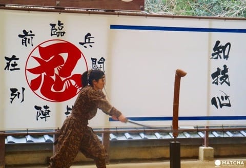 迫力満点の忍者実演ショーを楽しもう!伊賀忍者博物館