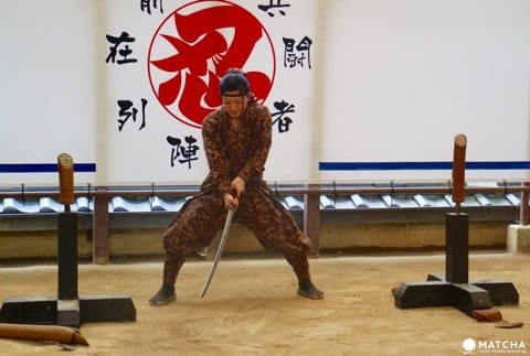 迫力満点の忍者実演ショーを楽しもう!伊賀忍者博物館