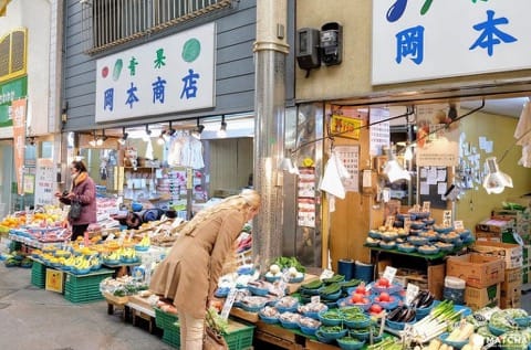 ローカルフードやおみやげ探しも楽しめる!日本の商店街・完全ガイド