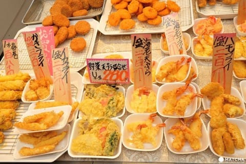 ローカルフードやおみやげ探しも楽しめる!日本の商店街・完全ガイド