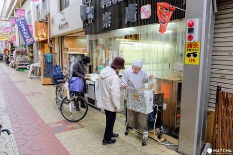 ローカルフードやおみやげ探しも楽しめる!日本の商店街・完全ガイド