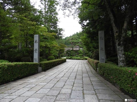 【和歌山県】聖地・高野山で宿坊に泊まってみよう!
