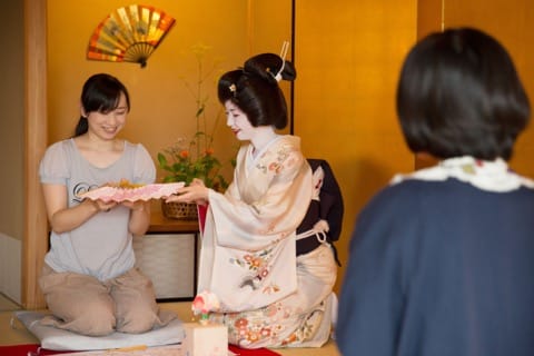 U25の學生限定!日本旅館での最高の體驗ができるツアー「RYOKAN CAMP」之は?