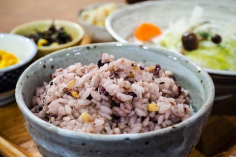 小古道具店 四歩 十五穀飯