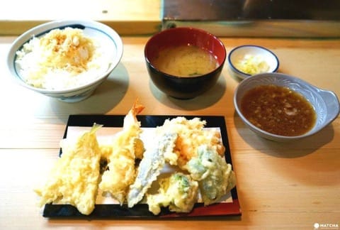 東京の日常生活を体感!中央線沿線のレトロな商店街を巡る1日コース