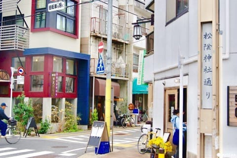 2000円以内で楽しめるレトロな街歩き。『松陰神社通り商店街』で食べ歩きを楽しむ!