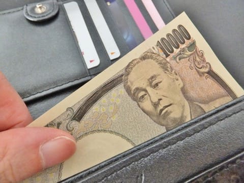 日本でクレジットカードは必需品?利用可能场所、主要カード、両替スポット、デビットカードについて