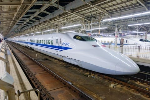 日本でクレジットカードは必需品?利用可能场所、主要カード、両替スポット、デビットカードについて