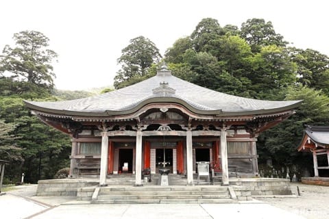 年に1回しか見られない火の川! 鳥取の神秘的な「大山夏山開き祭り」