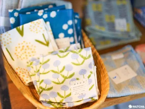 Japanese Made Linen Handkerchiefs and Towels at Coriss Karuizawa