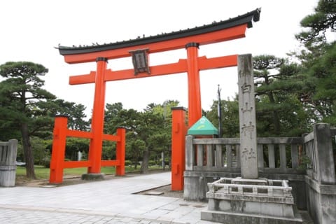 白山神社