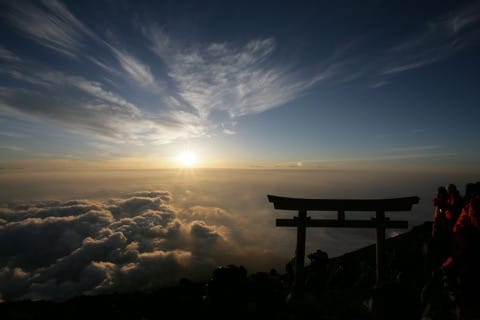 【保存版】富士登山完全ガイド〜準備から旅程まで〜