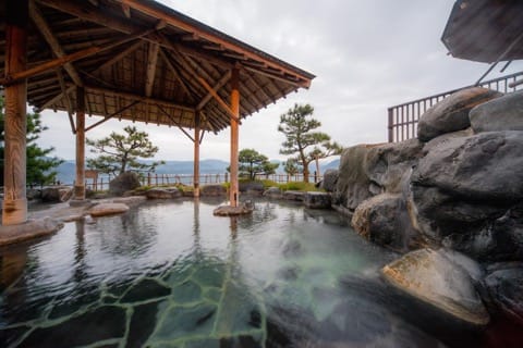 Hawai Onsen - Explore Tottori's Winter Pleasures And Hot Springs