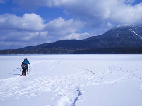 冬の阿寒湖に惚れ惚れ!絶景、温泉、そしてアイヌ文化で北海道の雄大な自然を体感