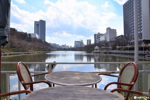 ボートに揺られながら優雅にお茶しよう!東京・神楽坂の「カナルカフェ」