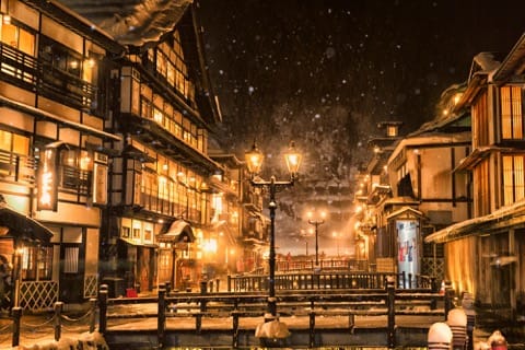 銀山溫泉