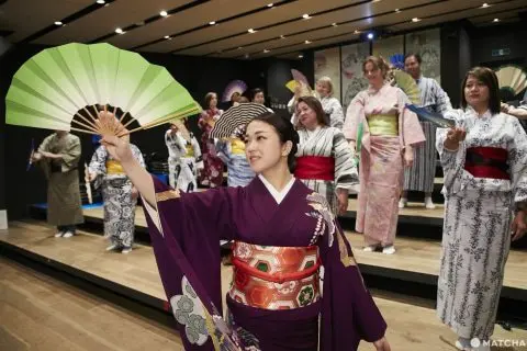無料！浅草で着物を着て、日本舞踊ワークショップに参加しよう - 日本