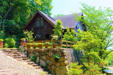 【香川西部】瀬戸内海の海と山の絶景、食を楽しめる極上の宿7選