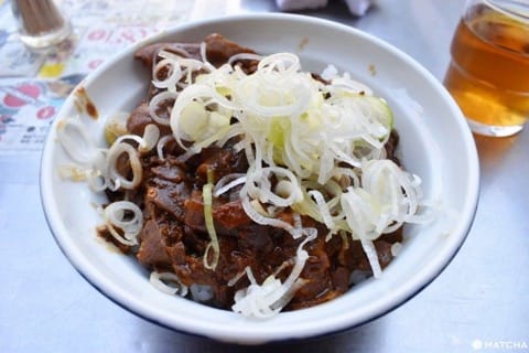 築地 牛雜丼