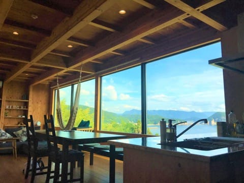 【香川西部】瀬戸内海の海と山の絶景、食を楽しめる極上の宿7選