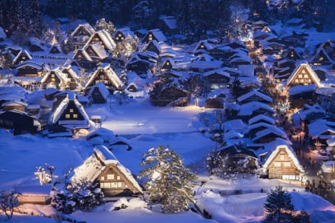 白川鄉合掌村冬天點燈
