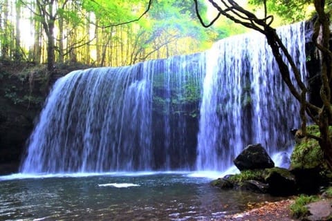 Nabegataki Falls