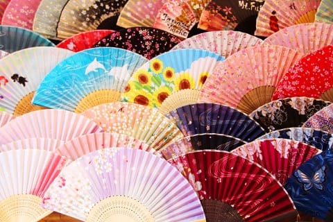 souvenir shopping in shinjuku