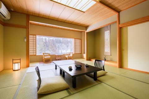 銀山荘
