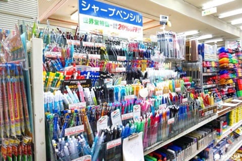 文具・画材の聖地、新宿の世界堂に行ってみよう