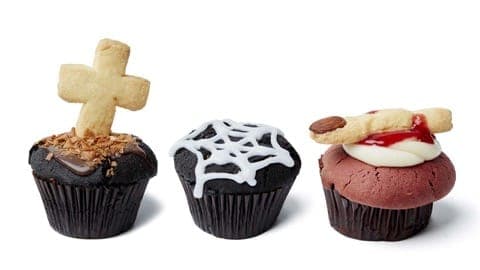 DEAN&DELUCA's Pumpkin Turmeric Latte And Spooky Halloween Offerings