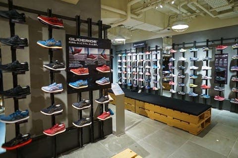มาตัวเปล่าก็วิ่งรอบพระราชวังอิมพีเรียลได้ที่ ASICS RUN TOKYO MARUNOUCHI