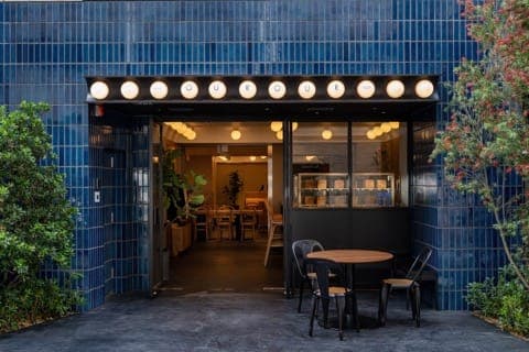 CAFÉ / MINIMAL HOTEL OUR OUR
