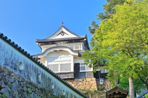 Château de Matsuyama, sources thermales Onsen et vues sur l'océan! Un guide de la préfecture d'Ehime