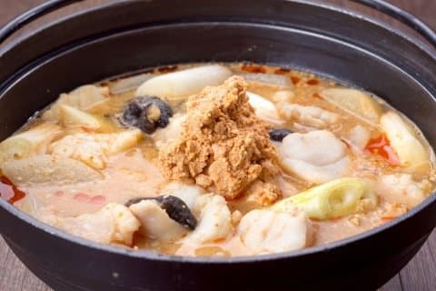 【カニ・ふぐ・あんこう】旬の幸で満腹に!絶品鍋が食べられる宿3選