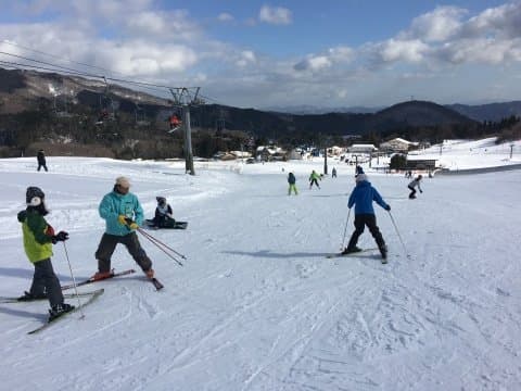 Skiing And Winter Sports Near Kyoto! Up Kannabe Ski Resort 2019-2020