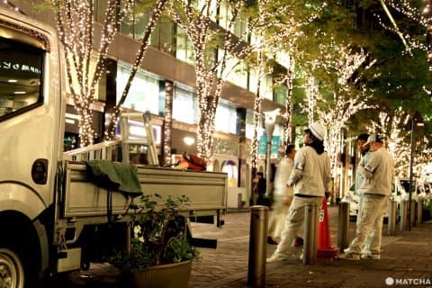 東京駅の目と鼻の先。住民ゼロのビジネス街・丸の内の1日