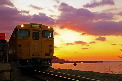 映画の舞台になったあの駅も！四国のオススメ鉄道写真スポット3選