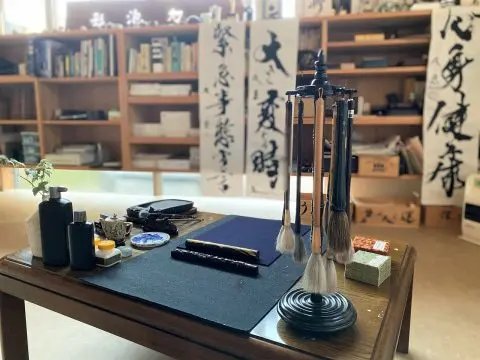 武田双雲さんアート作品「楽」 Top_DNP-346_685A6999.jpg