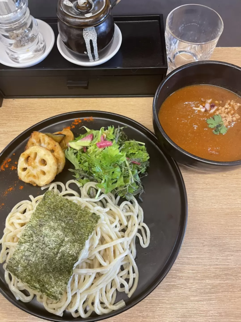 Vegan ramen ヴィーガンラーメン in Suidobashi, Tokyo - 日本の観光