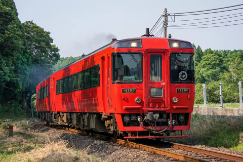 九州超人氣觀光列車「由布院之森」列車時刻表、最新路線、預約購票方式解析