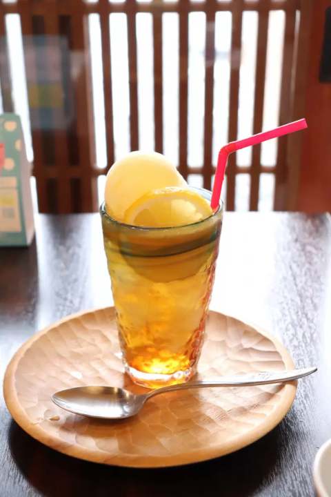 AMAZING Wonderlands! 写真額縁　Cream soda A fun drinking town tour event! 